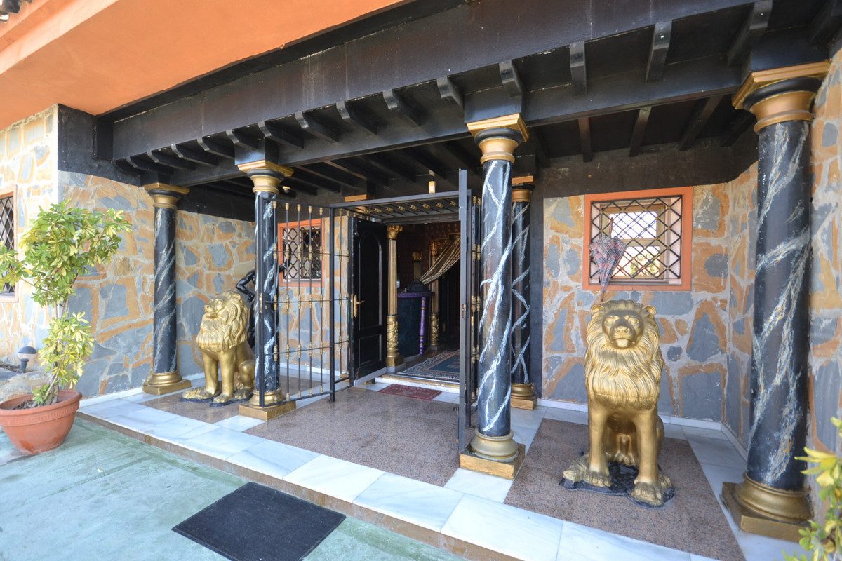 Casa en El Paraiso de 750m2 1