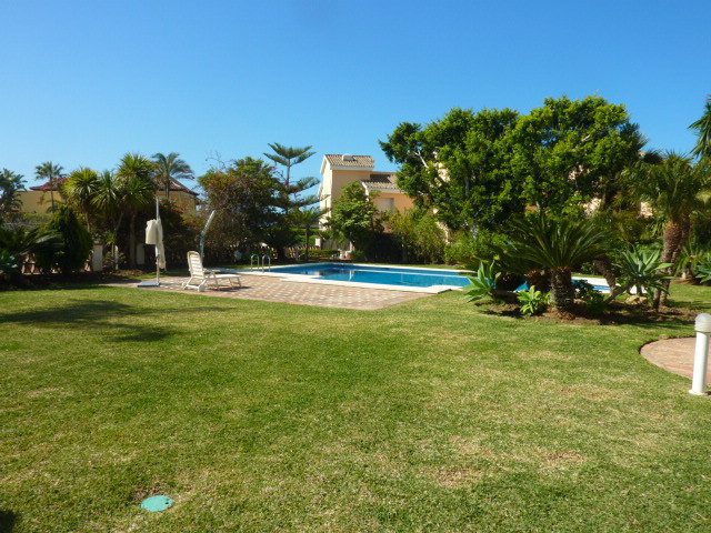 Casa en Las Chapas de 600m2 1