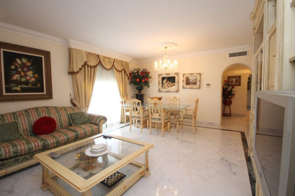 Apartamento en Puerto Banús de 150m2 1