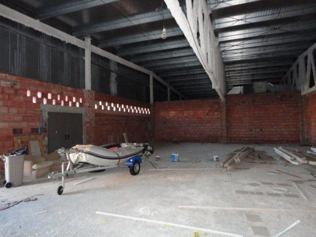 Comercial en Churriana de 325m2 1