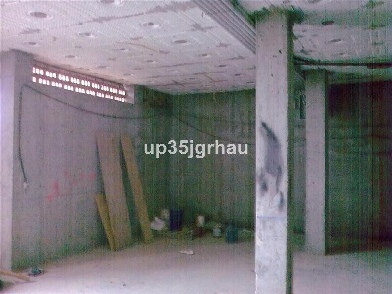 Comercial en La Duquesa de 500m2 1