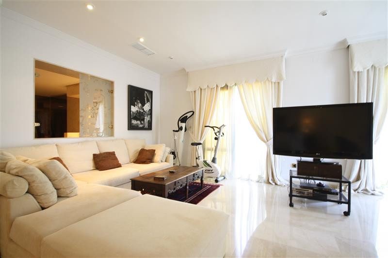Casa en Los Monteros de 450m2 1