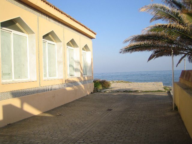 Comercial en Estepona de 500m2 1
