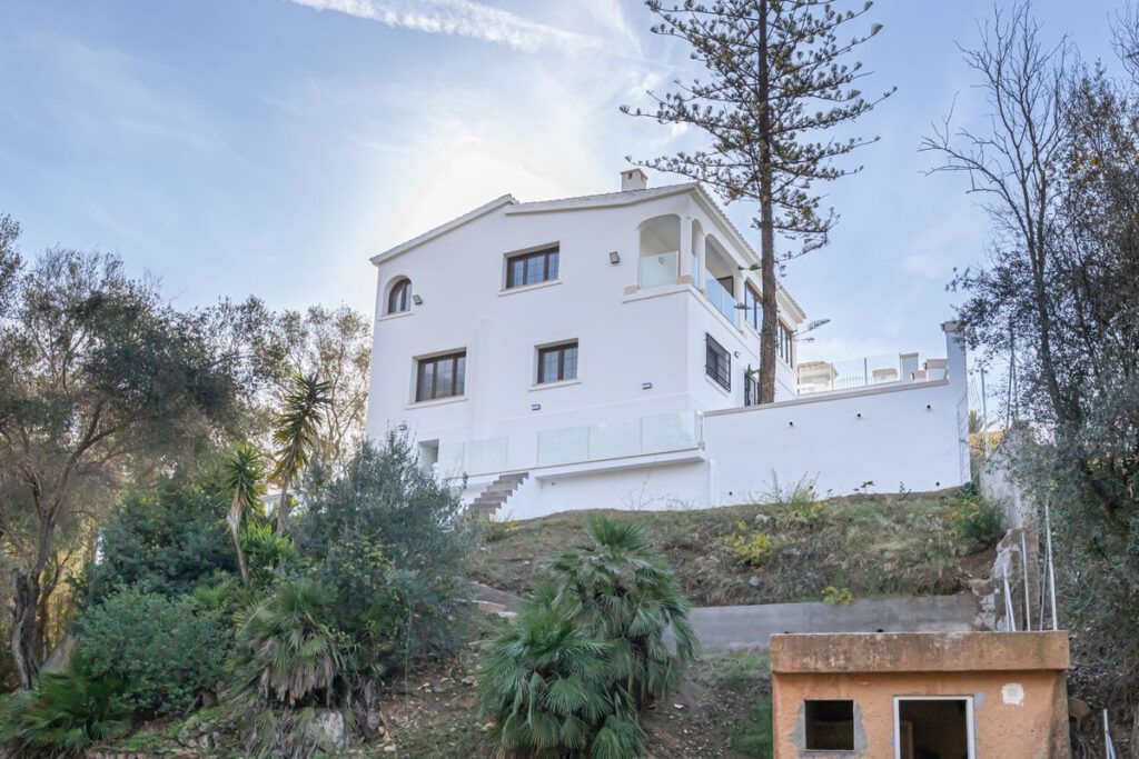 Casa en El Rosario de 259m2 1