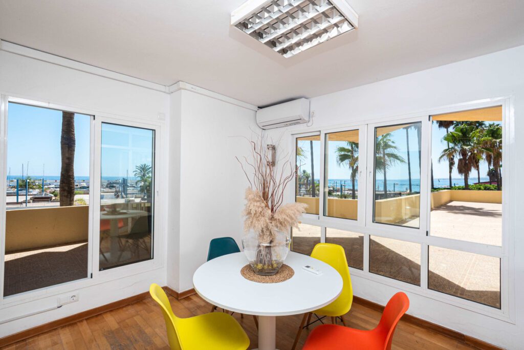 Comercial en Marbella de 110m2 1