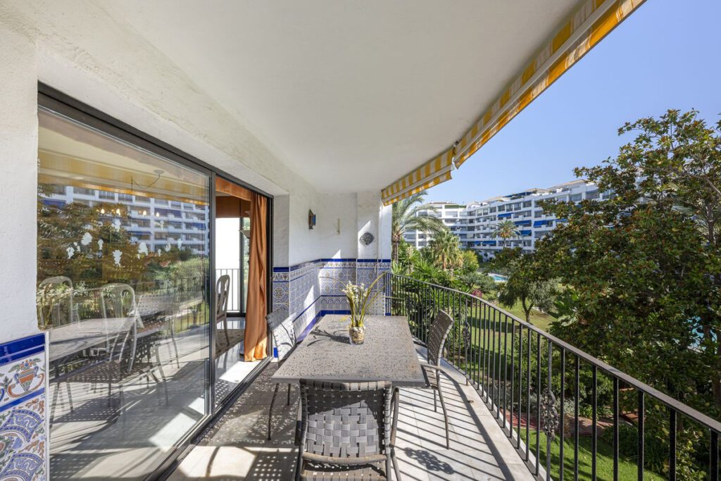 Apartamento en Puerto Banús de 209m2 1
