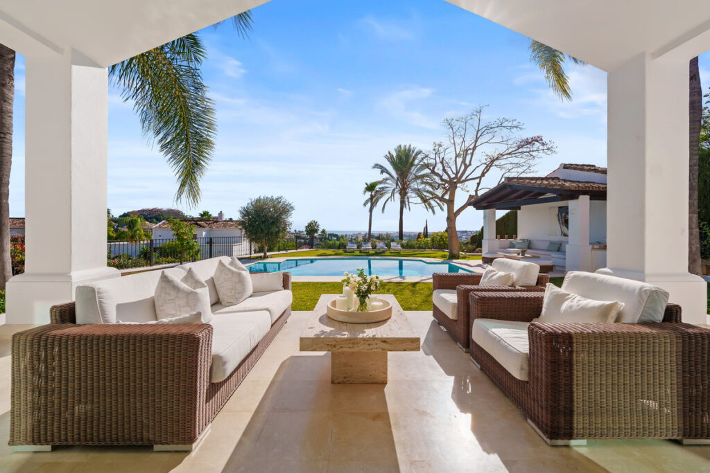 Villa en Las Brisas.