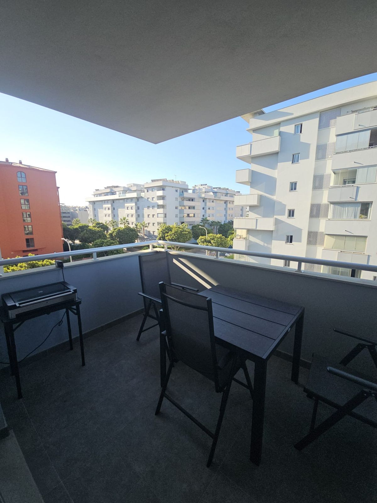 Apartamento en Calaburra – Chaparral.