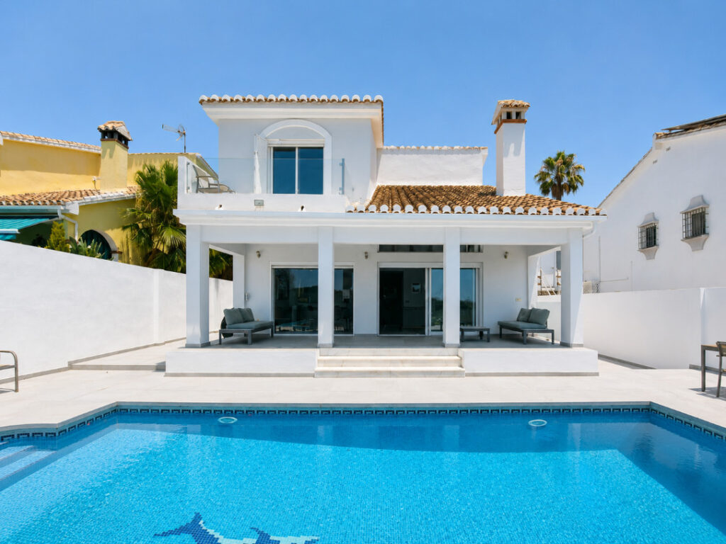 Villa en Hipodromo – cerrado del aguila.
