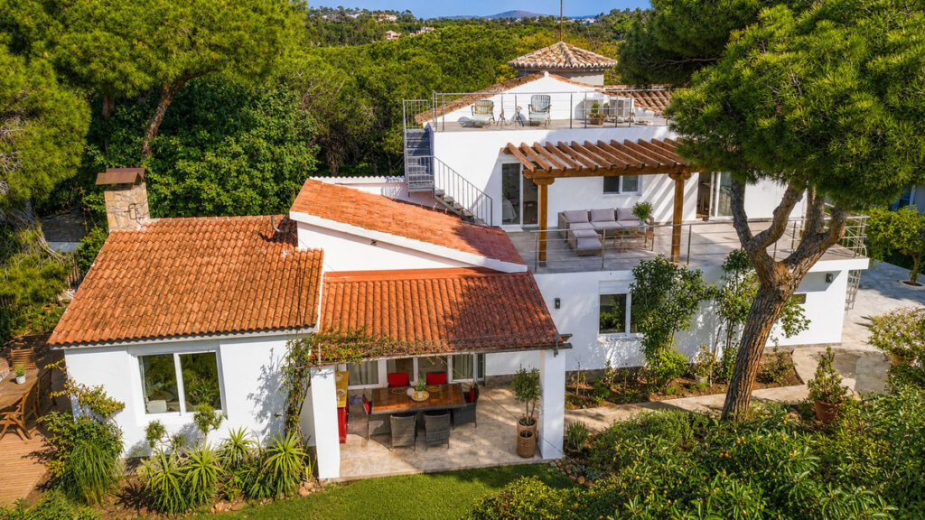 Villa en Urb. Marbesa.