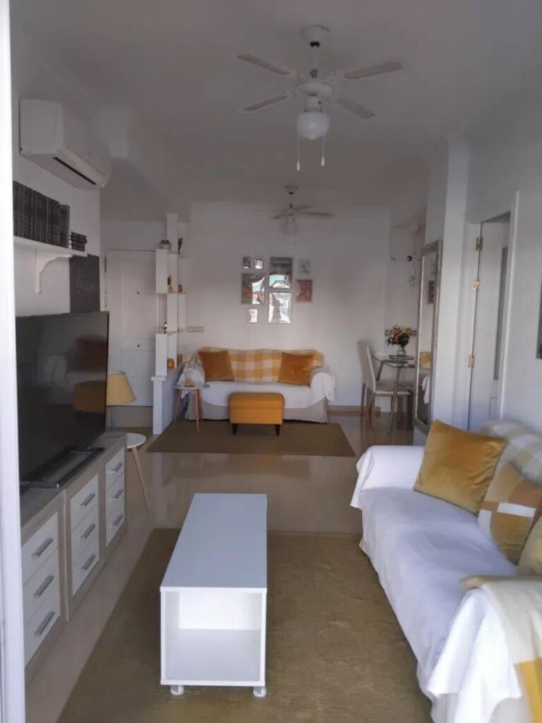 Apartamento en San Luis de Sabinillas.