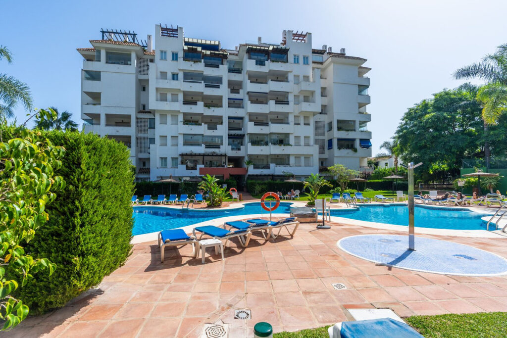 Apartamento en Los Naranjos.