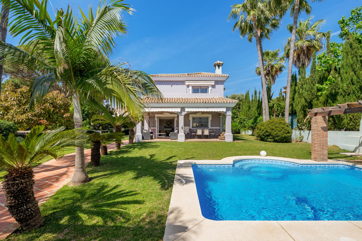 Villa en Atalaya-Isdabe.