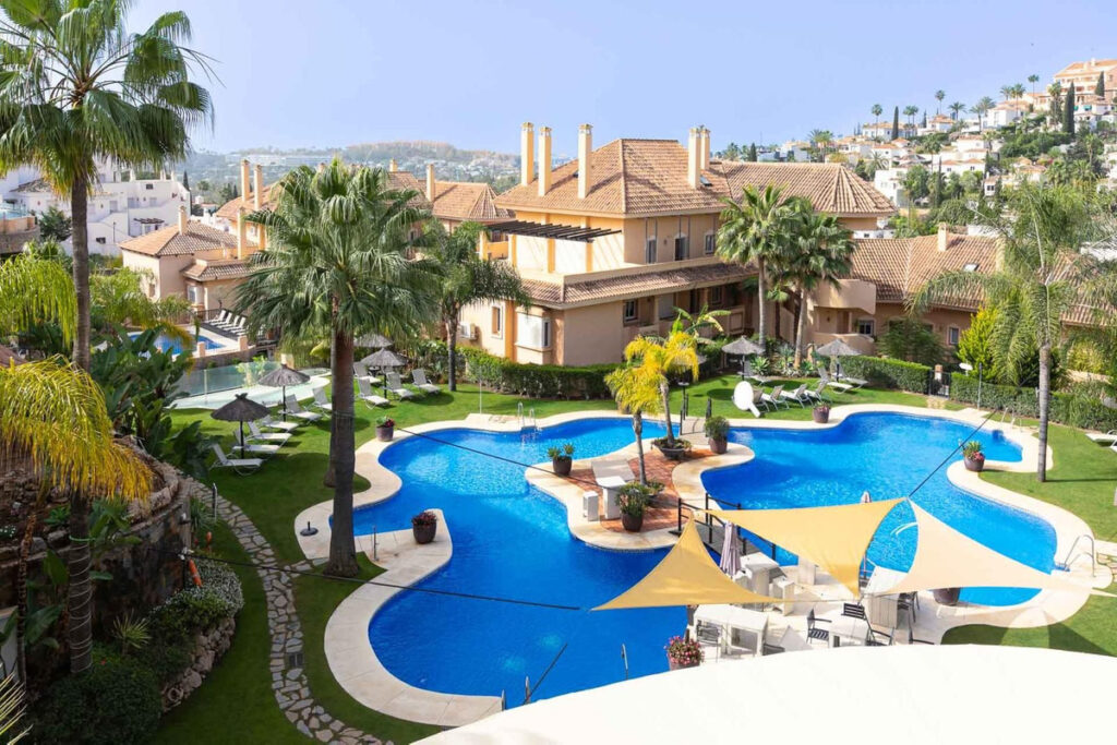 Apartamento en Urb. Marbesa.