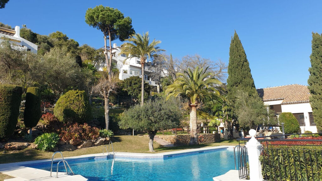 Apartamento en Los almendros.
