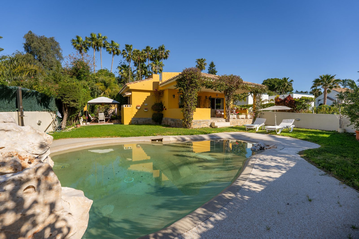 Villa en El Paraíso.