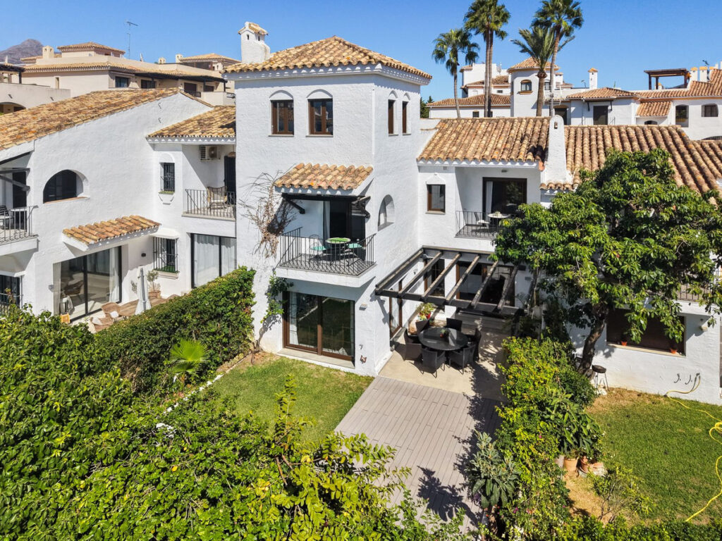 Casa en Nueva Andalucía.