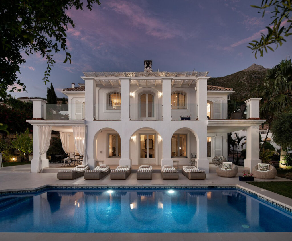Villa en Istan pueblo.