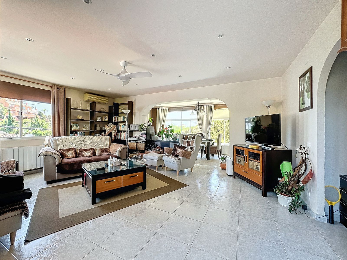 Villa en Rodeo Alto-Guadaiza-La Campana.