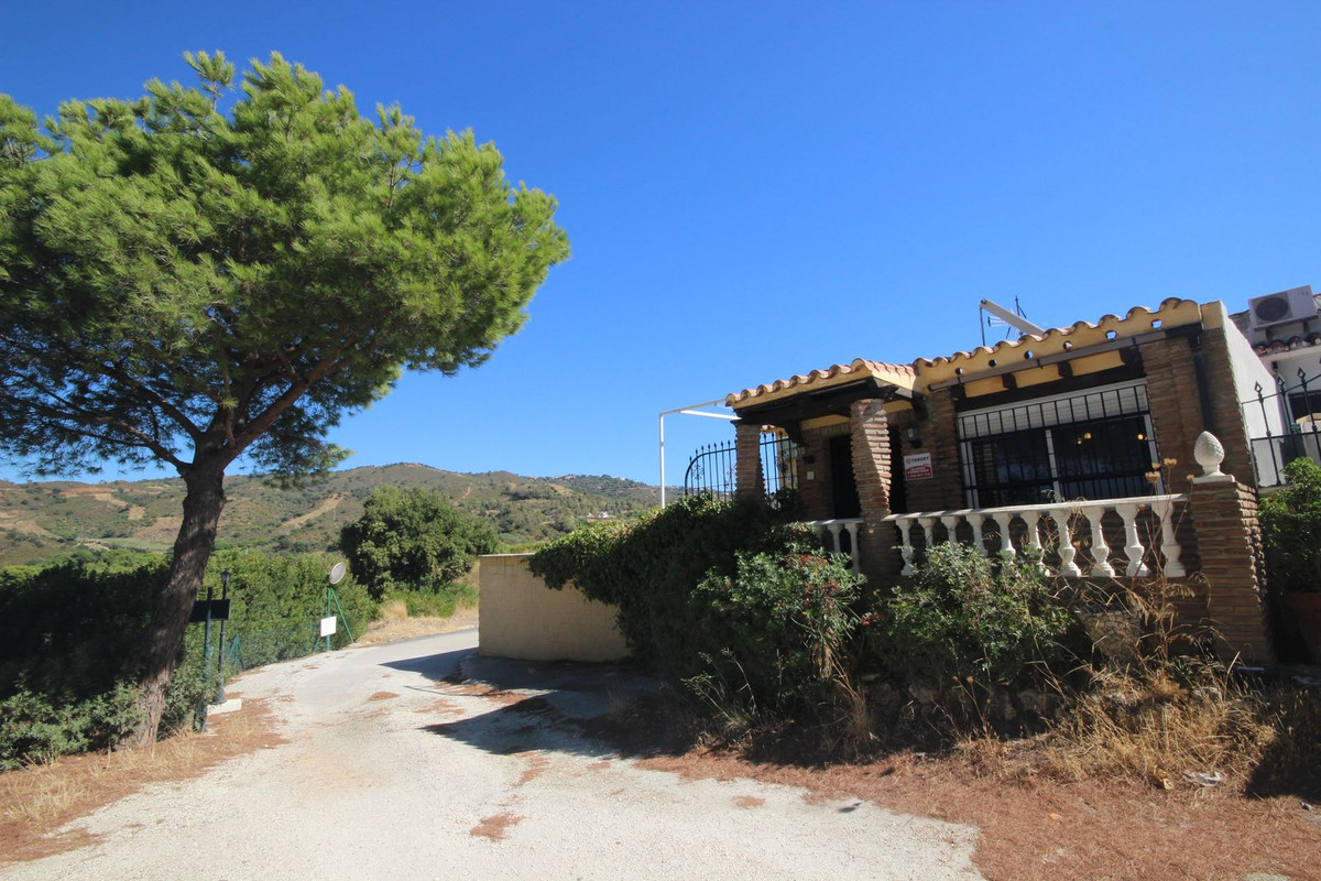 Villa en Hacienda Elviria.