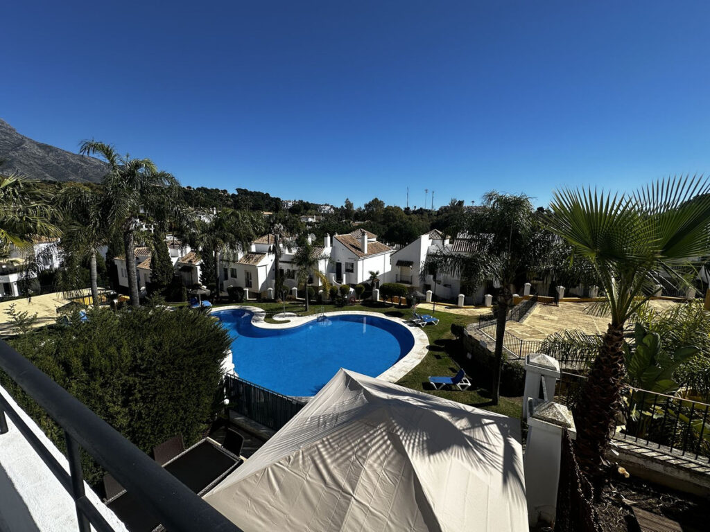 Apartamento en Los Naranjos.