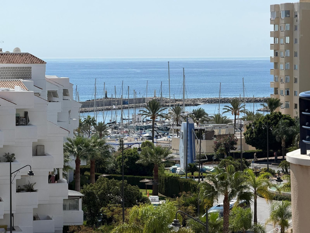 Apartamento en Puerto de Estepona.