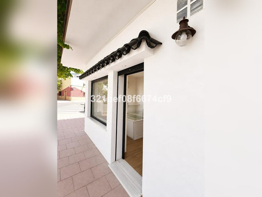 Local comercial en Costa Del Sol.