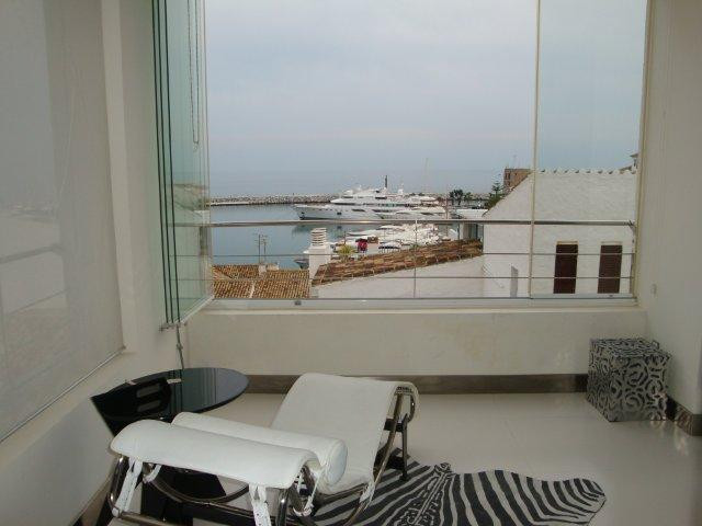Apartamento en Los Naranjos.