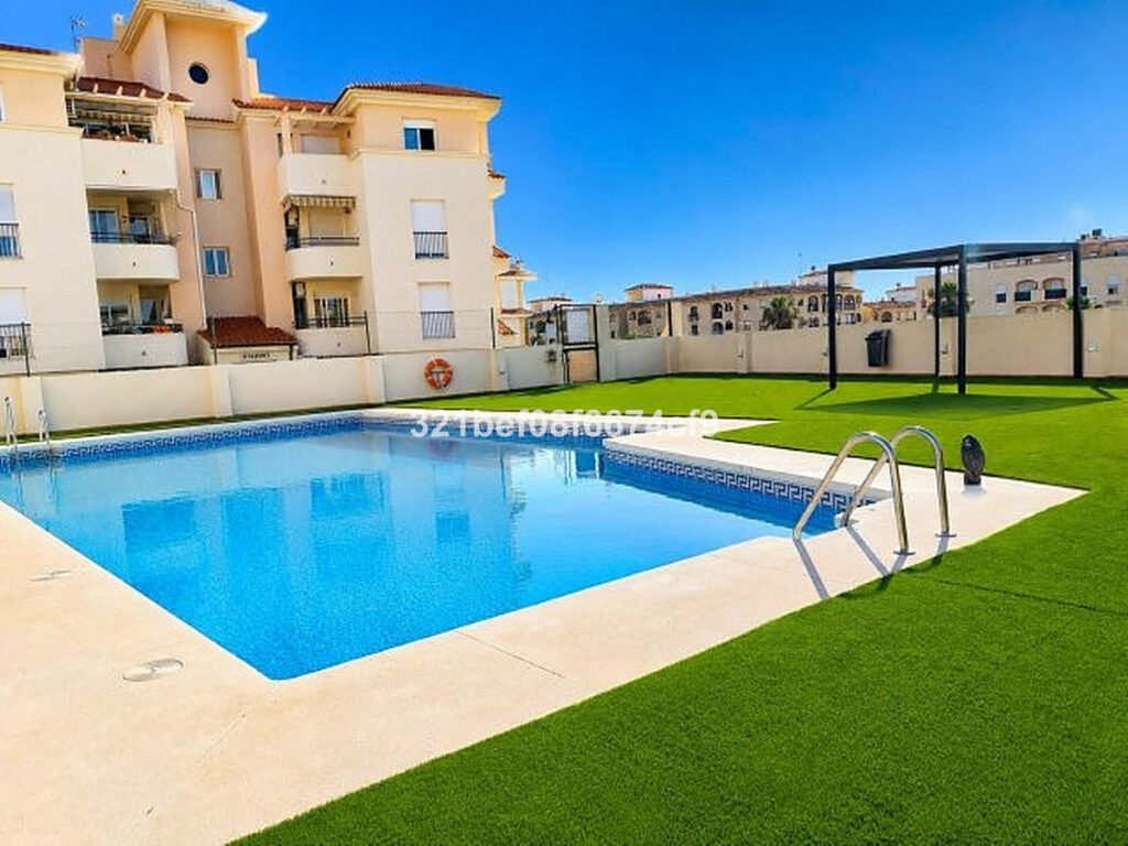 Apartamento en San Luis de Sabinillas.