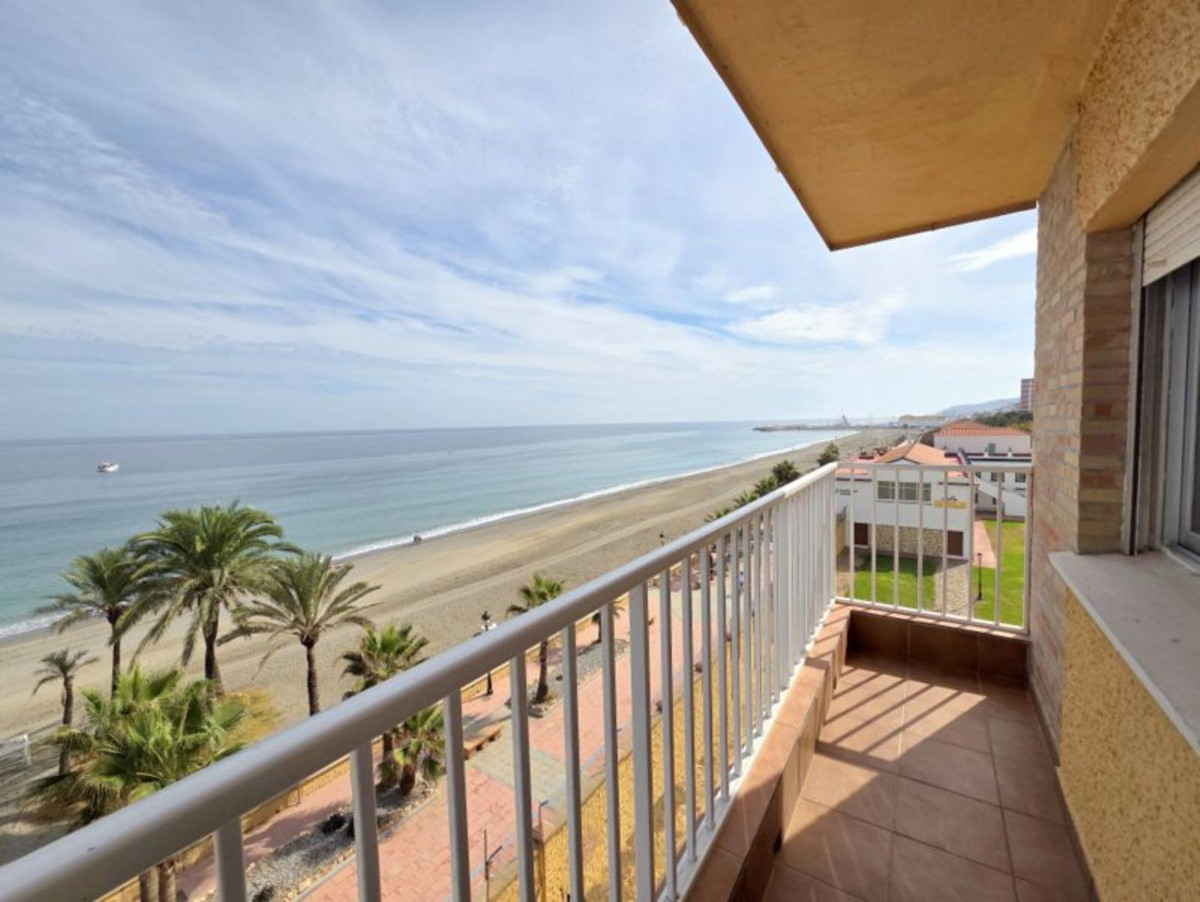 Apartamento en San Luis de Sabinillas.