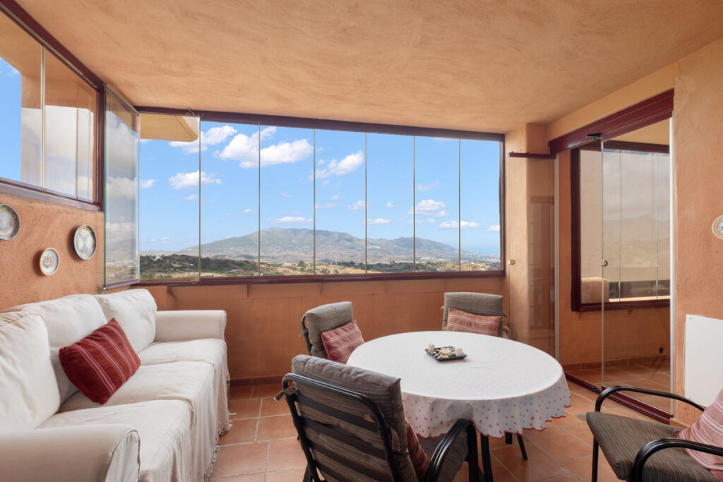 Apartamento en Cabopino-Artola.